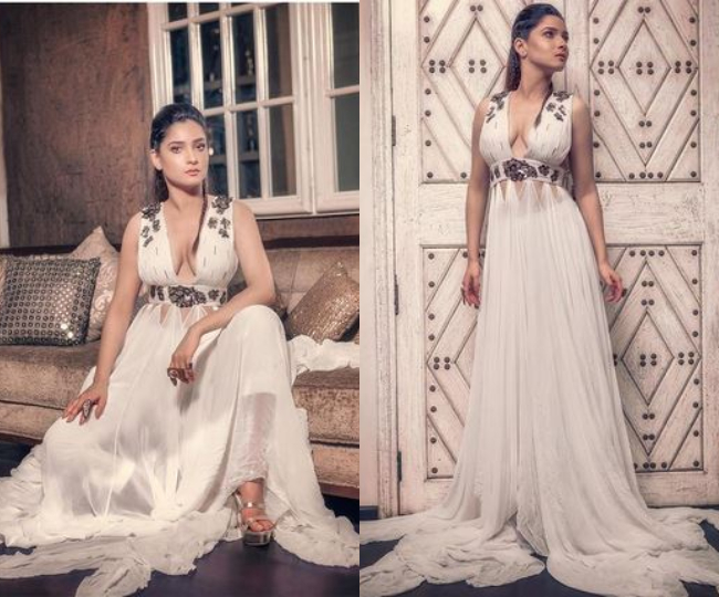 Ankita Lokhande ने शेयर की अपनी हॉट तस्वीरें, देखकर फैंस हो रहें हैरान